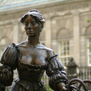 Molly Malone Statue